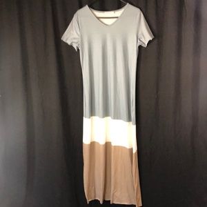 MISSLOOK maxi dress. Size small.